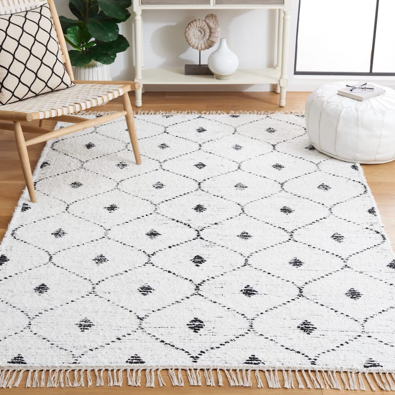 SAFAVIEH Handmade Casablanca Kjellaug Boho Cotton Fringe Rug - 3' x 5' - Ivory/Black