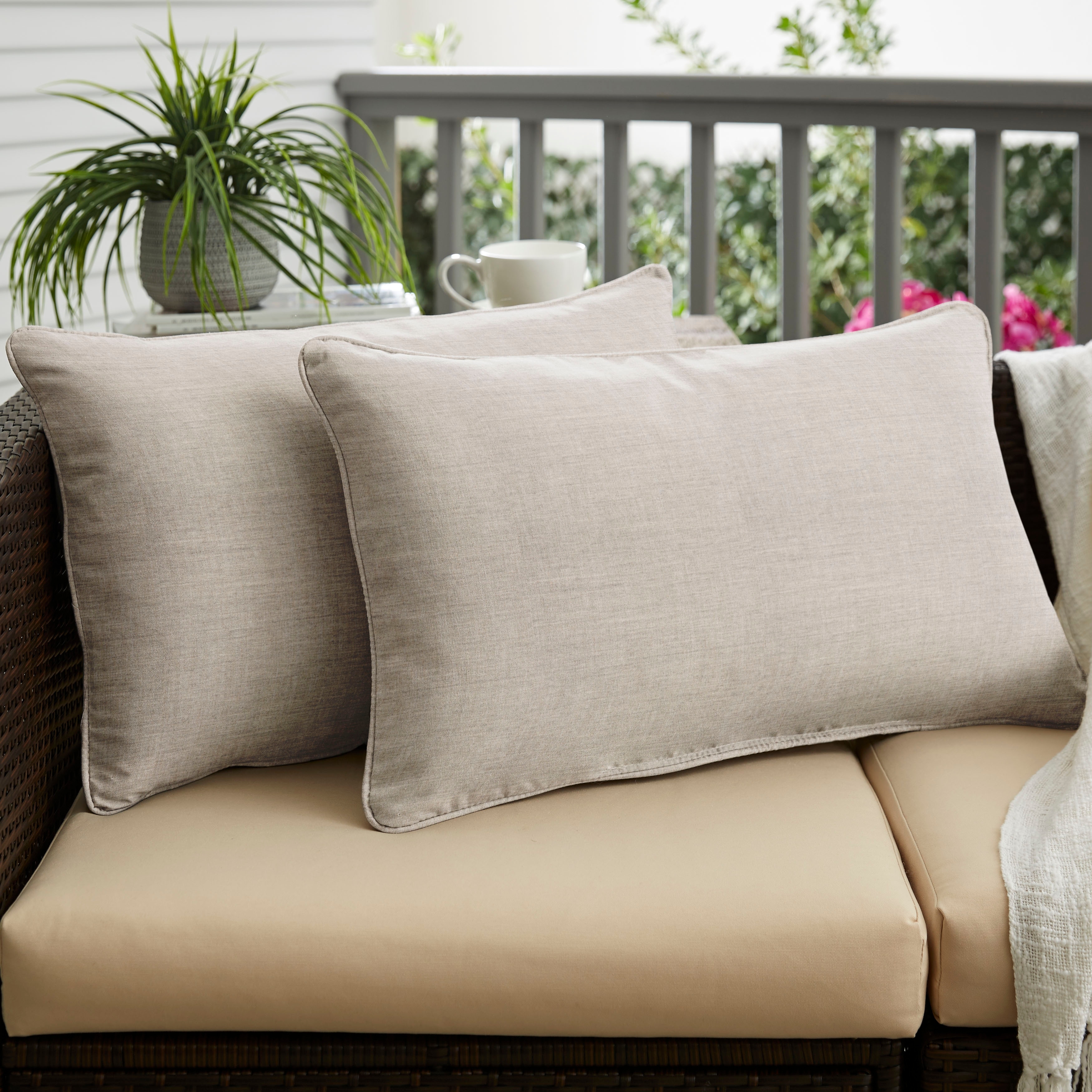 Sunbrella Cast Silver Indoor/Outdoor 16x26 Corded Lumbar Pillow (Single) - 16 in x 26 in