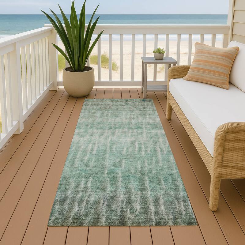 Machine Washable Indoor/ Outdoor Contemporary Ombre Chantille Rug - Teal - 2'3" x 7'6"