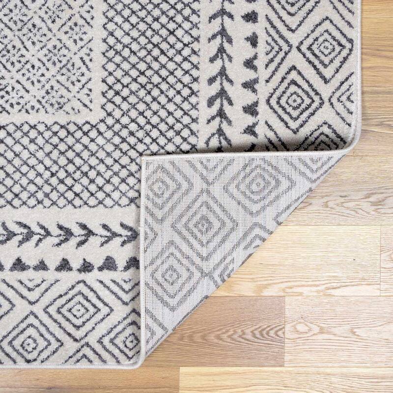 Hauteloom Burdette Living Room, Bedroom Area Rug - Charcoal, Off White - 2' x 2'11"