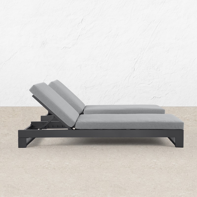 KOVA Minimalist Aluminum Outdoor Chaise Lounge (Set of 2)