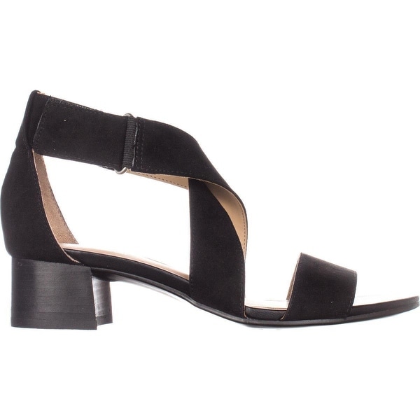 naturalizer adele black