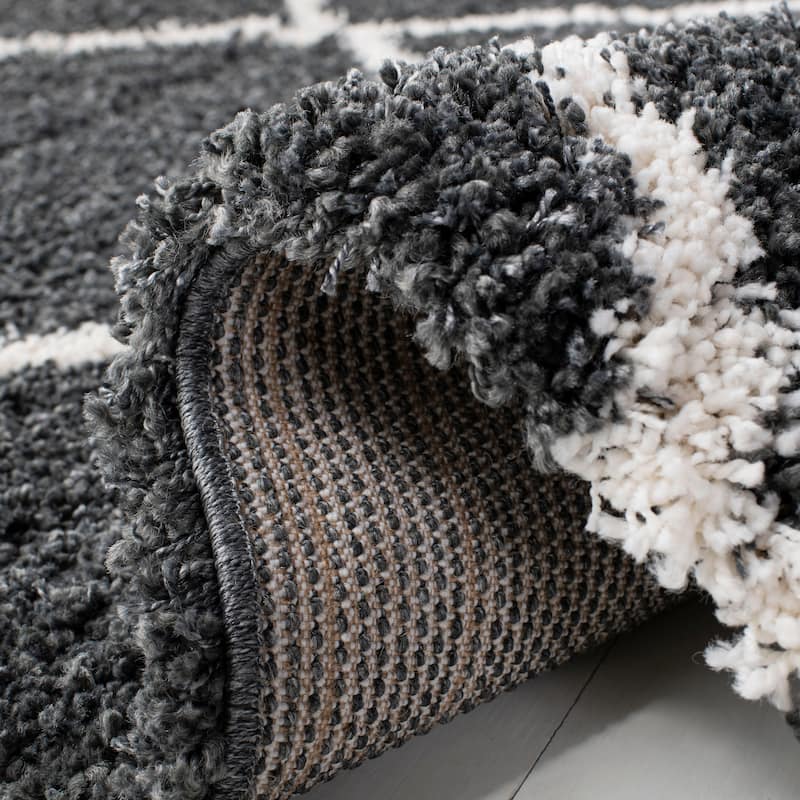 SAFAVIEH Hudson Shag Estella Diamond Trellis 2-inch Thick Rug