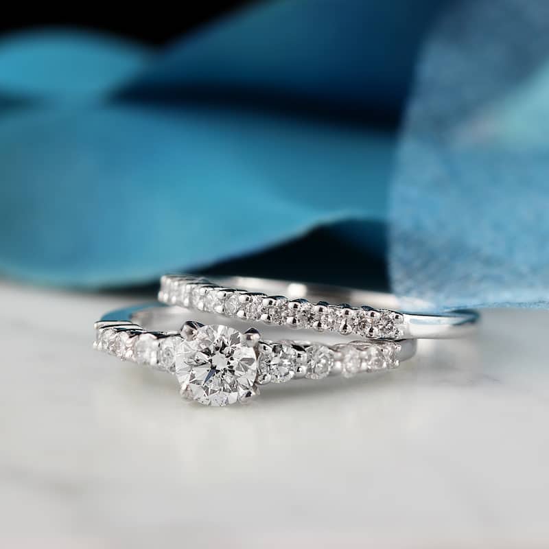 Auriya 14k Gold 1ctw Round Diamond Engagement Ring Set