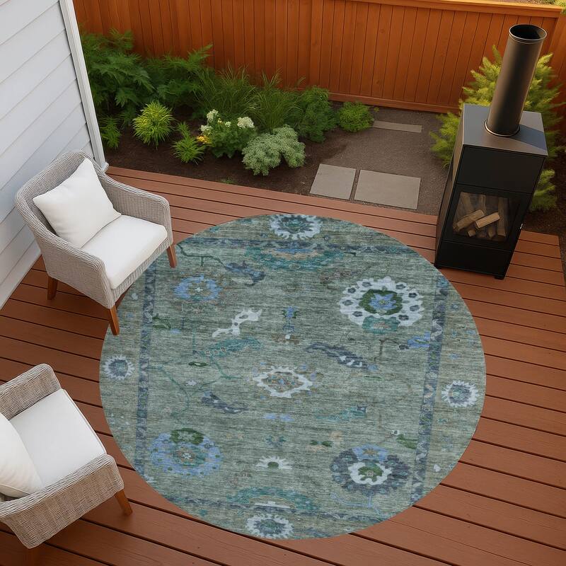 Machine Washable Indoor/ Outdoor Traditional Boho Chantille Rug - Aloe - 8' x 8'