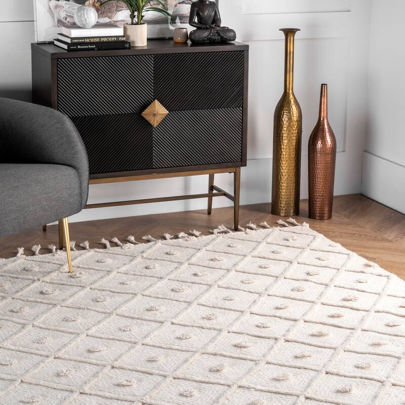 Nuloom Jinny Moroccan Wool Tasseled Area Rug