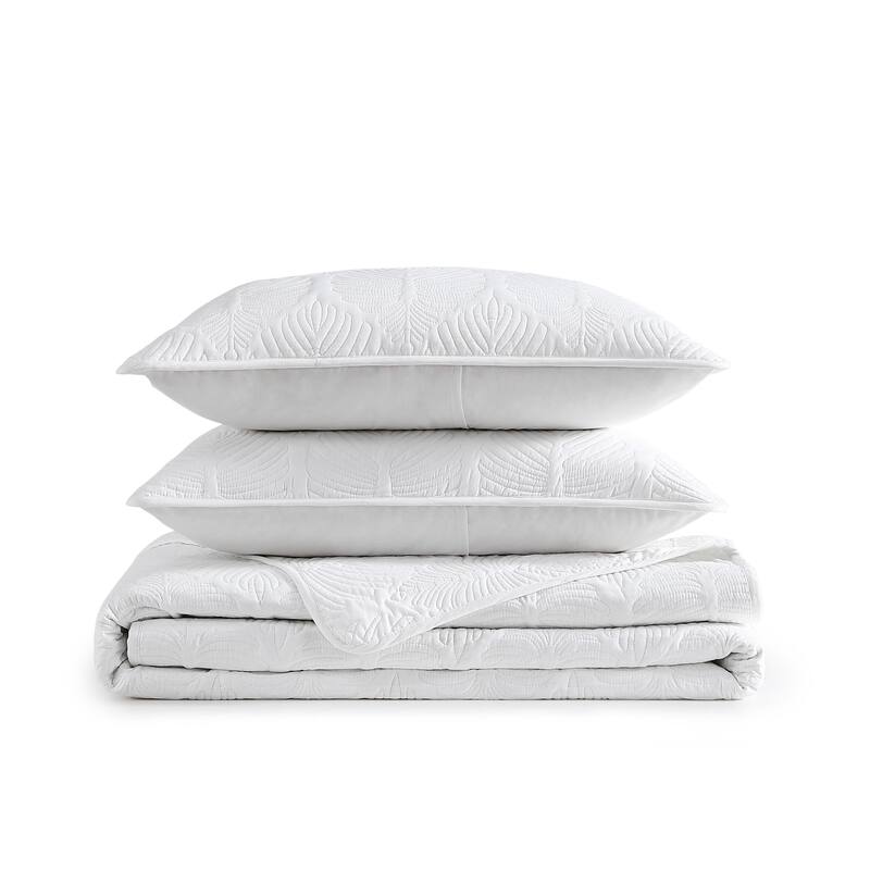 Tommy Bahama Line Palm Motif Print Reversible Cotton Quilt (White, 3 Piece Set)