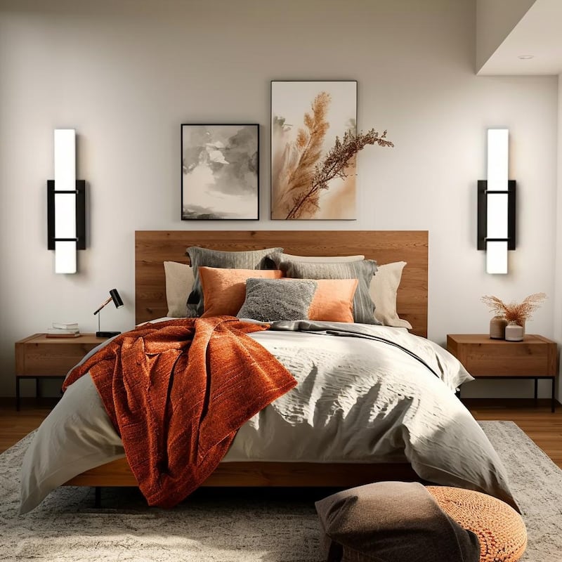 Set of 2 Modern Minimalist Gold Wall Sconces