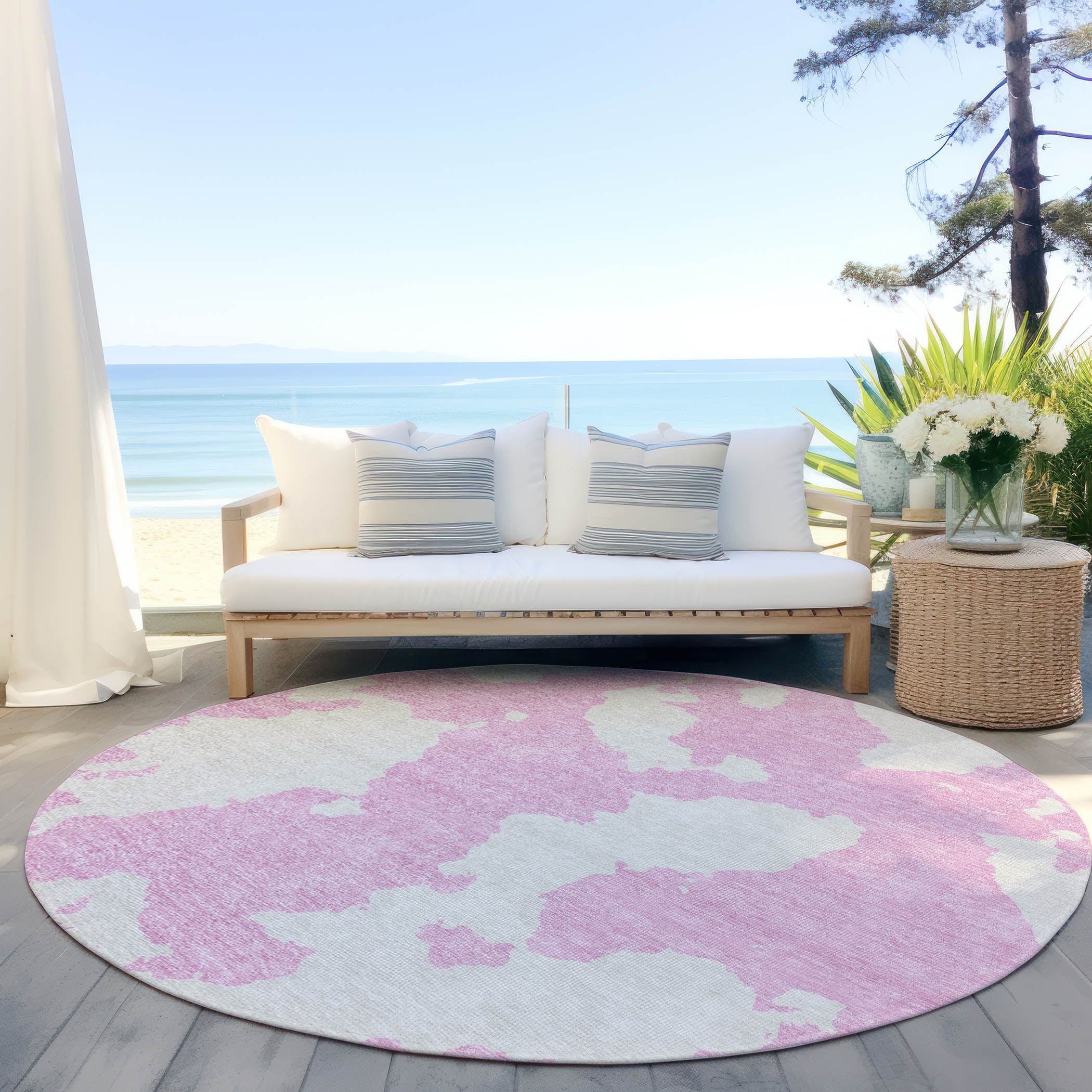 Machine Washable Indoor/ Outdoor Contemporary Abstract Chantille Rug