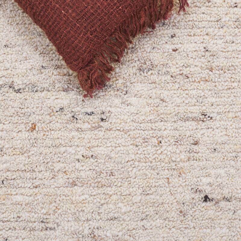 SAFAVIEH Handmade Earthly Treasure Ploumi Traditional Wool Rug
