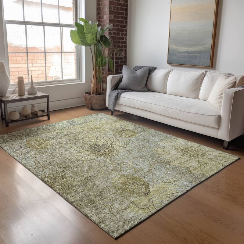 Machine Washable Indoor/ Outdoor Contemporary Floral Chantille Rug