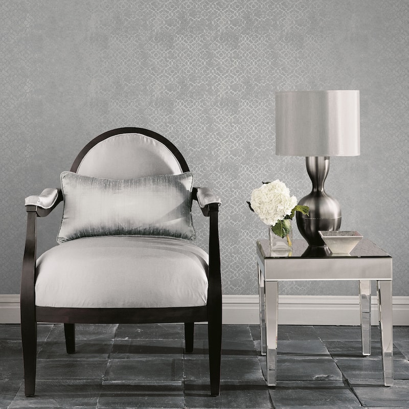Galerie Wallcoverings Emporium 3D Embossed Aged Quatrefoil Non-woven Metallic Wallpaper Roll