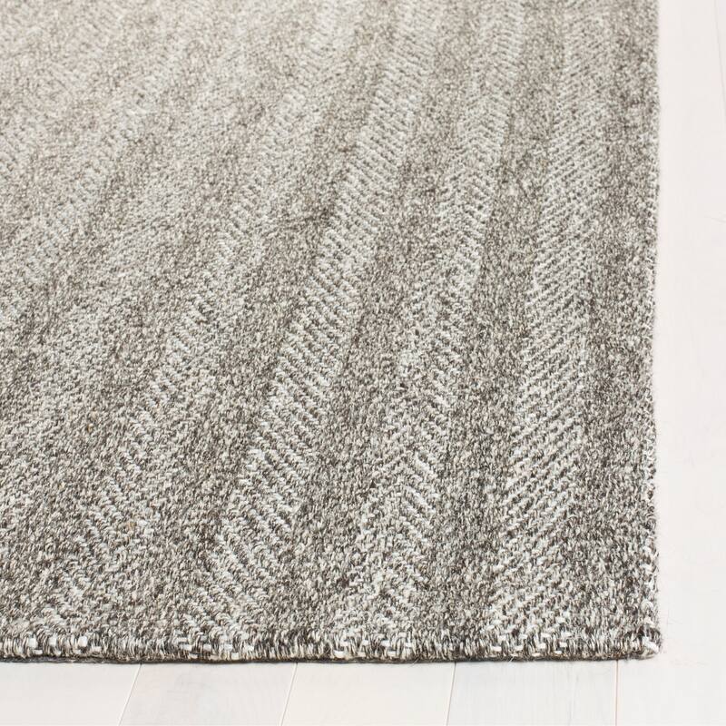 SAFAVIEH Handmade Wilton Tasha Country Floral Wool Rug