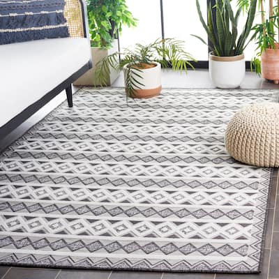 SAFAVIEH Cabana Sadeta Boho Waterproof Patio Backyard Rug