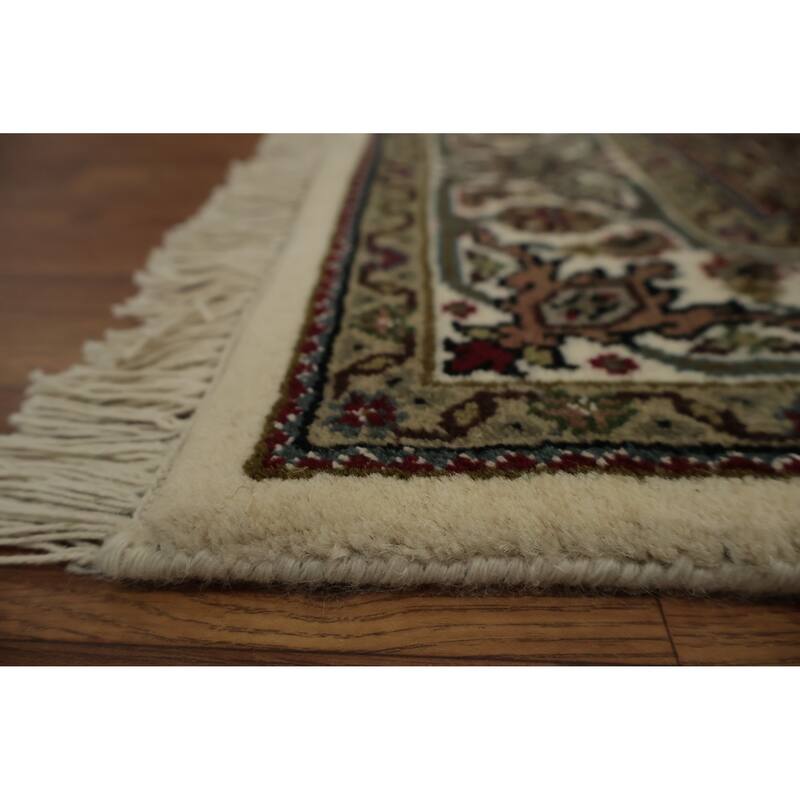 Hand Knotted Oriental 100% Wool Carpet Traditional Medallion Beige & Ivories Tabriz Area Rug - 6' 0'' X 4' 0''