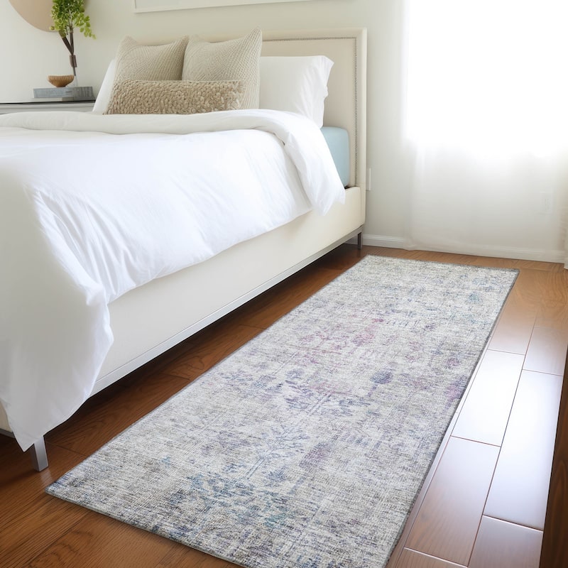 Machine Washable Indoor/ Outdoor Vintage Traditional Chantille Rug - Ivory - 2'3" x 7'6"