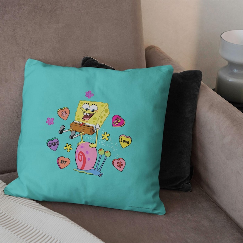 Nickelodeon Spongebob Valentine's Day 18 Inch Throw Pillow