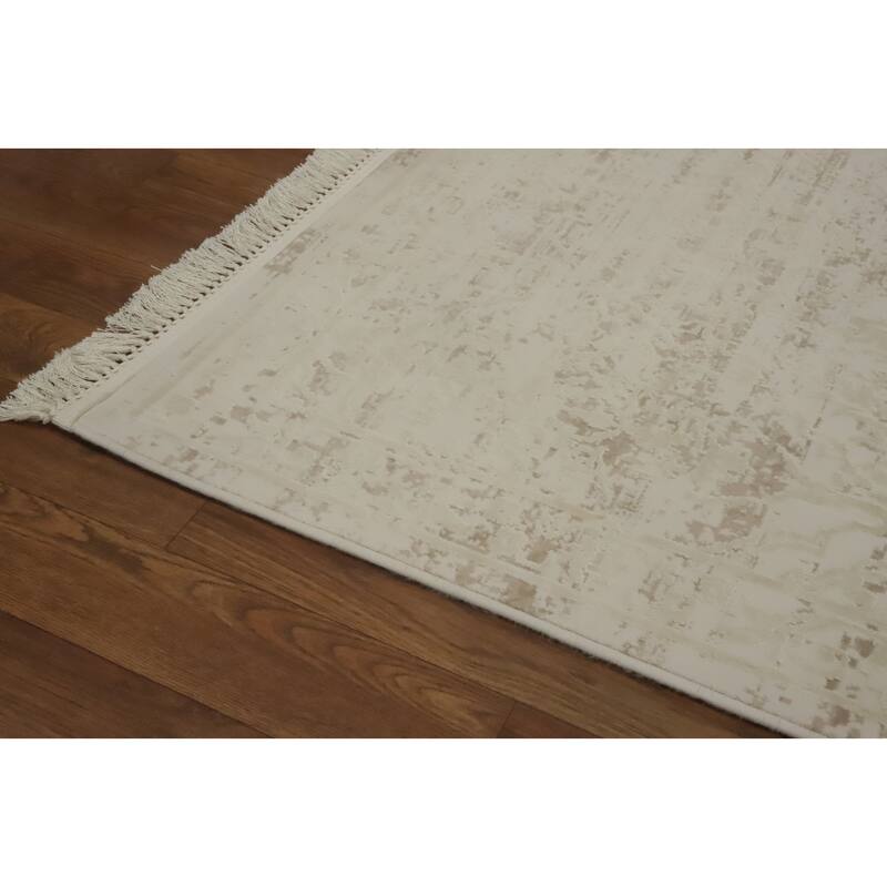 Machine Made Oriental Polyester Carpet Floral Beige & Ivories Distressed Area Rug - 7' 5'' X 5' 2''