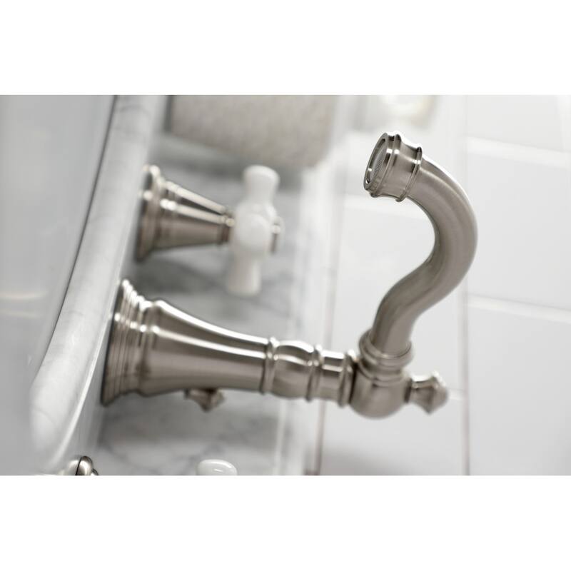 American Classic 8 in. Widespread Bathroom Faucet