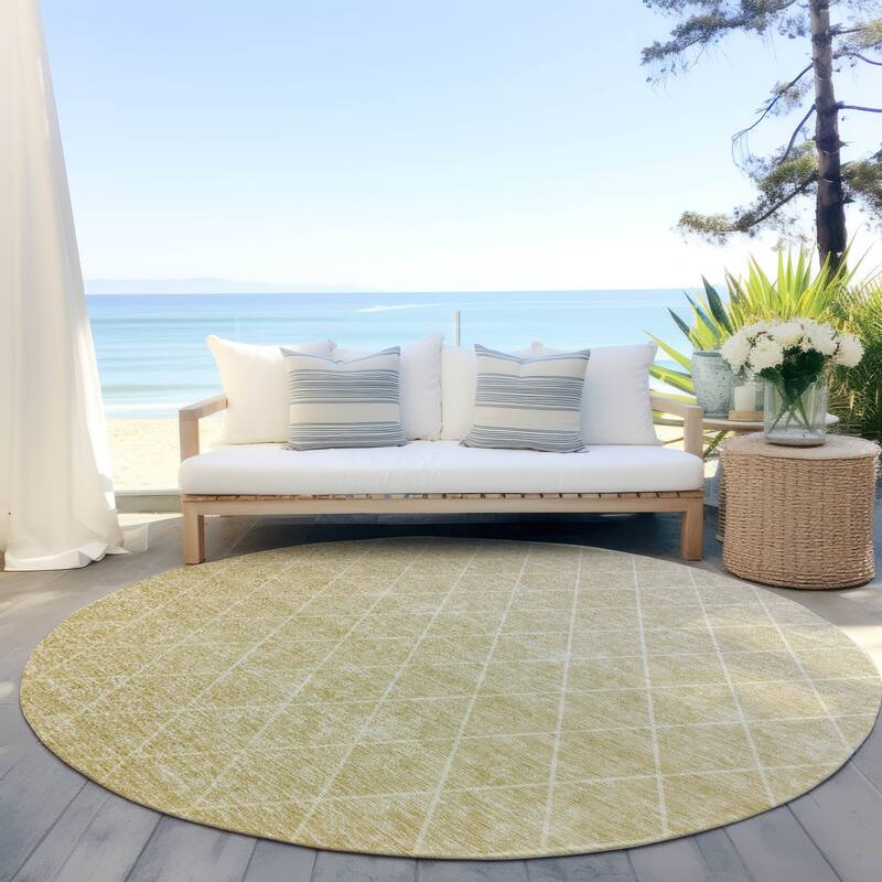 Machine Washable Indoor/ Outdoor Ombre Trellis Chantille Rug