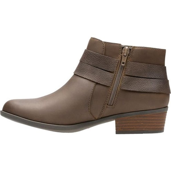 clarks addiy cora boots