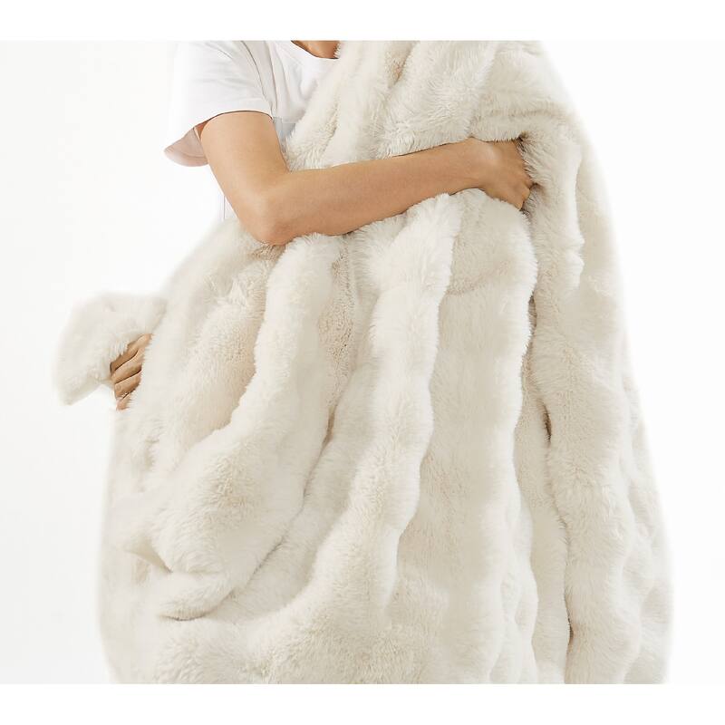 Frye Bubble Faux Fur 3 Piece Comforter Set - Full - Queen - Ivory