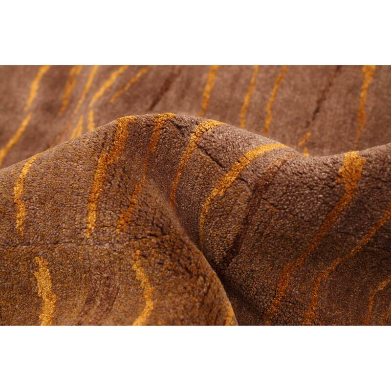 ECARPETGALLERY Hand-knotted Opulence Brown Silk, Wool Rug - 5'1 x 8'0