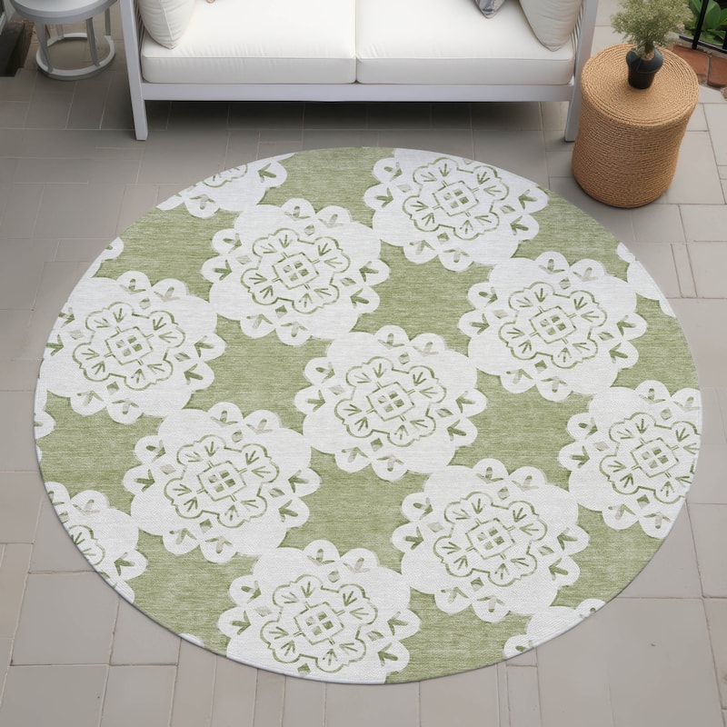 Machine Washable Indoor/ Outdoor Global Motif Chantille Rug - Aloe - 8' x 8'