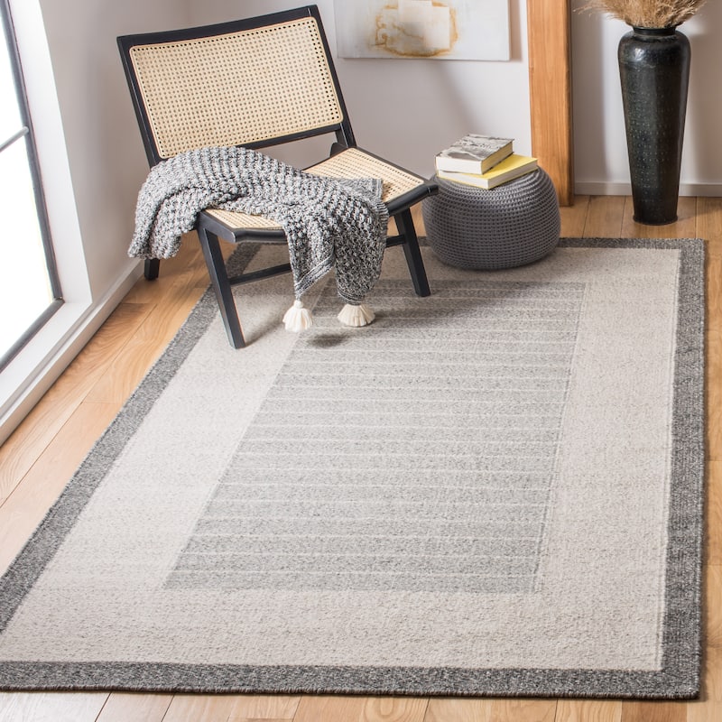 SAFAVIEH Handmade Kilim Jeanick Flatweave Wool Rug - 3' x 5' - Ivory/Grey