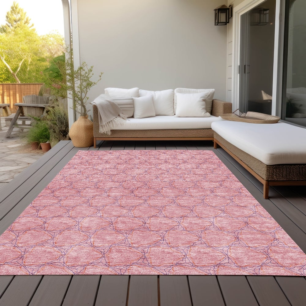 Machine Washable Indoor/ Outdoor Abstract Trellis Chantille Rug