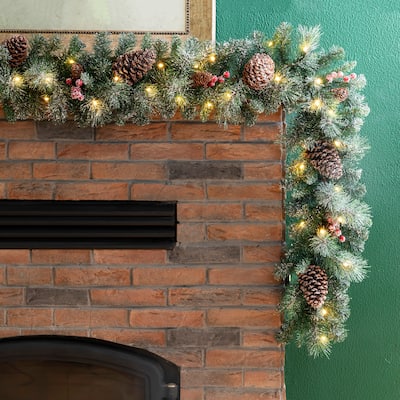 Glitzhome 9'L Pre-Lit Christmas Garland with Warm White LED Light
