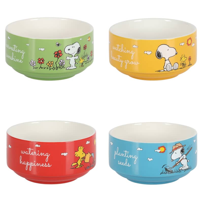 Peanuts Snoopy 4 Pack Stackable 5.5" Decorate Stoneware Bowl Set