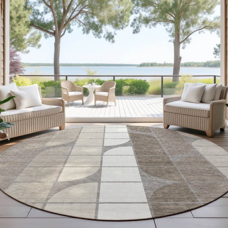 Machine Washable Indoor/ Outdoor Modern Finch Chantille Rug - Taupe - 8' x 8'