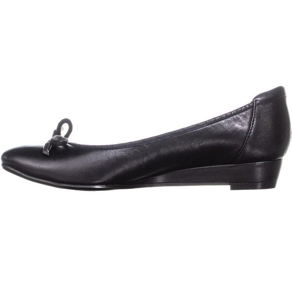 naturalizer dove flats