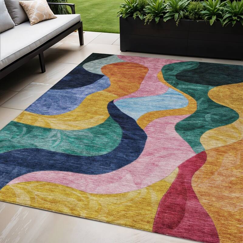 HomeRoots Abstract Transitional Rectangle Outdoor Rug - 5' X 8'