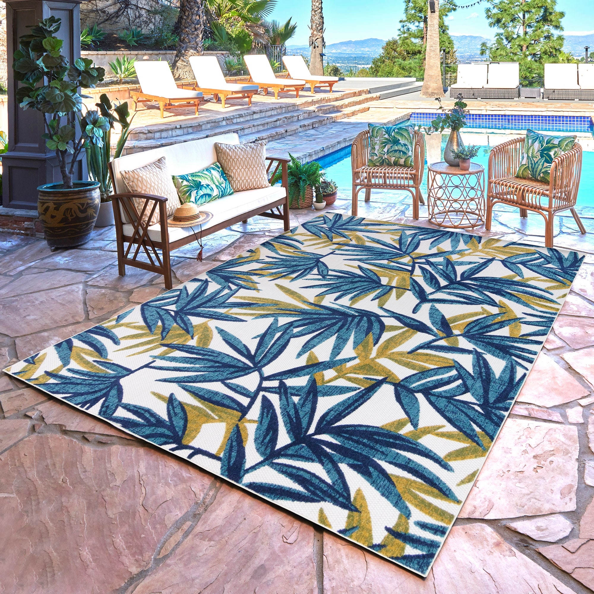 Gertmenian Fosel Bumba Blue Tropical Floral Leaf High-Low Indoor/ Outdoor Area Rug