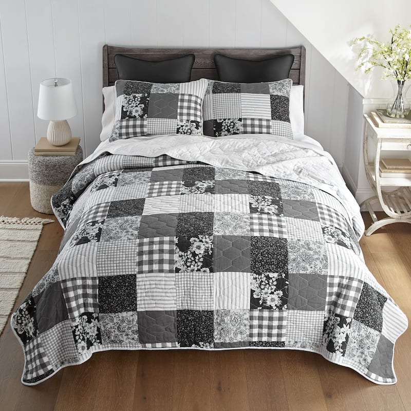 Donna Sharp Indiana Farmhouse Cotton Pieced Quilt Collection - King