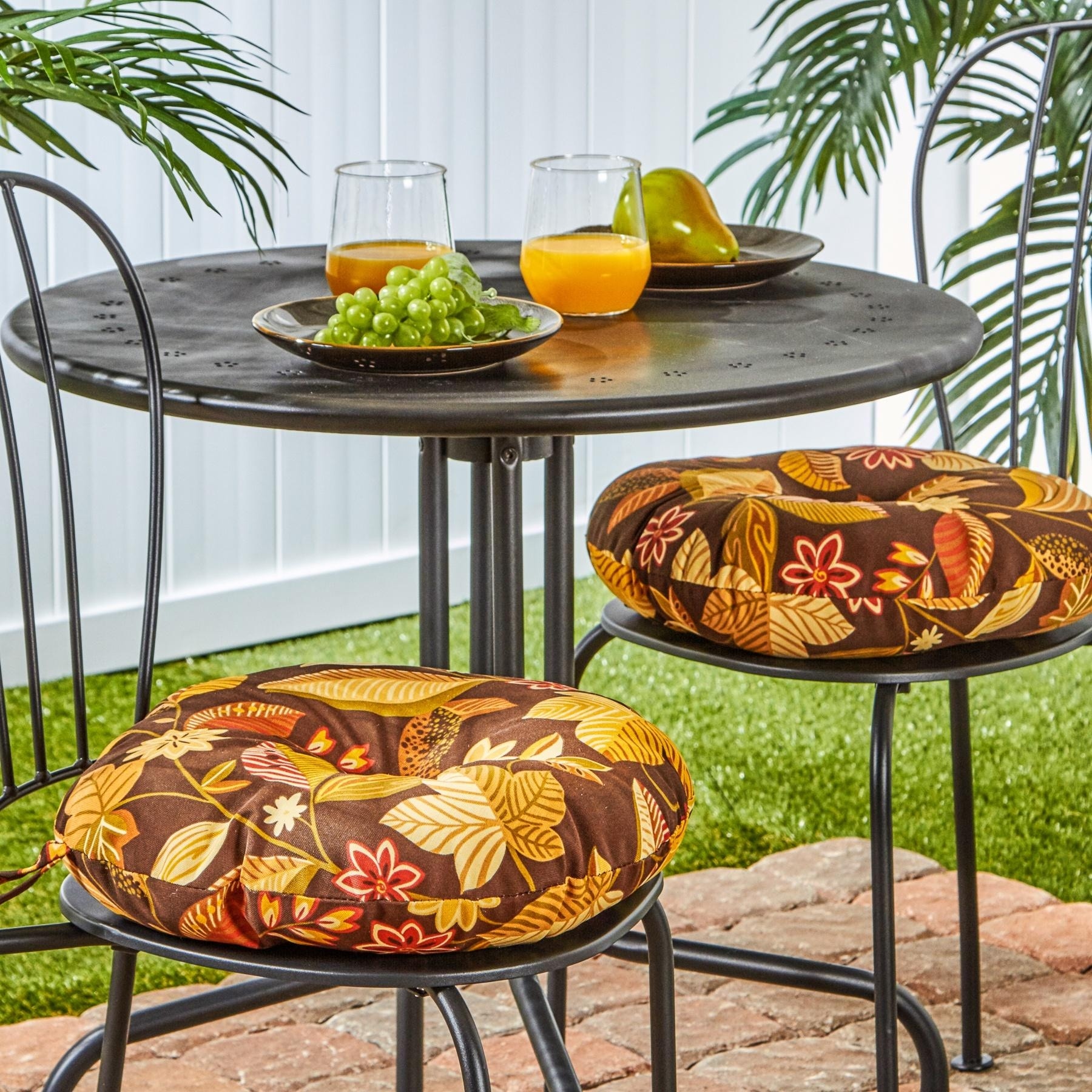 Outdoor 15-inch Timberland Floral Bistro Chair Cushions (Set of 2)
