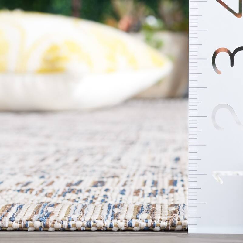 SAFAVIEH Courtyard Froukje Casual Waterproof Patio Backyard Rug