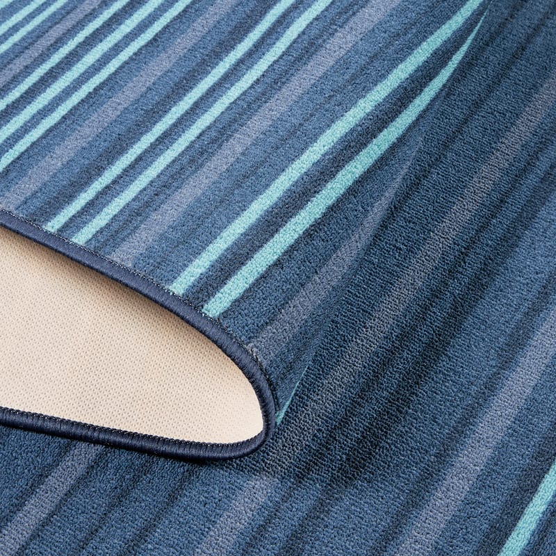 TOWN & COUNTRY BASICS Layne Everwash® Area Rug