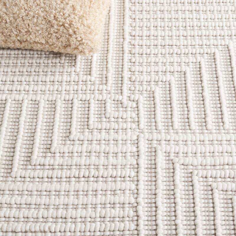 SAFAVIEH Hand-Loomed Natura Ravit Transitional Wool Rug