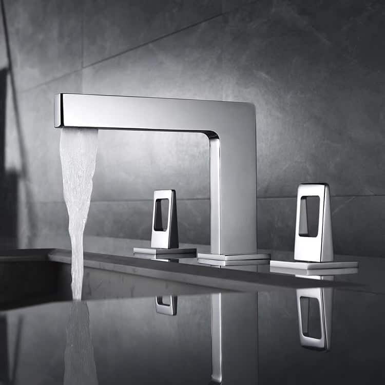 Chrome 3 holes two handles wideSpread bathroom basin faucets with pop up drain - 7'6" x 9'6"