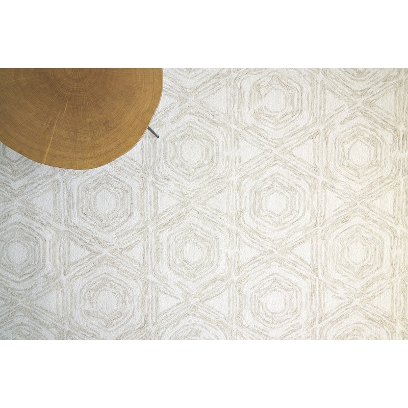 EXQUISITE RUGS Caprice Hand-tufted New Zealand Wool Beige/Ivory Area Rug.