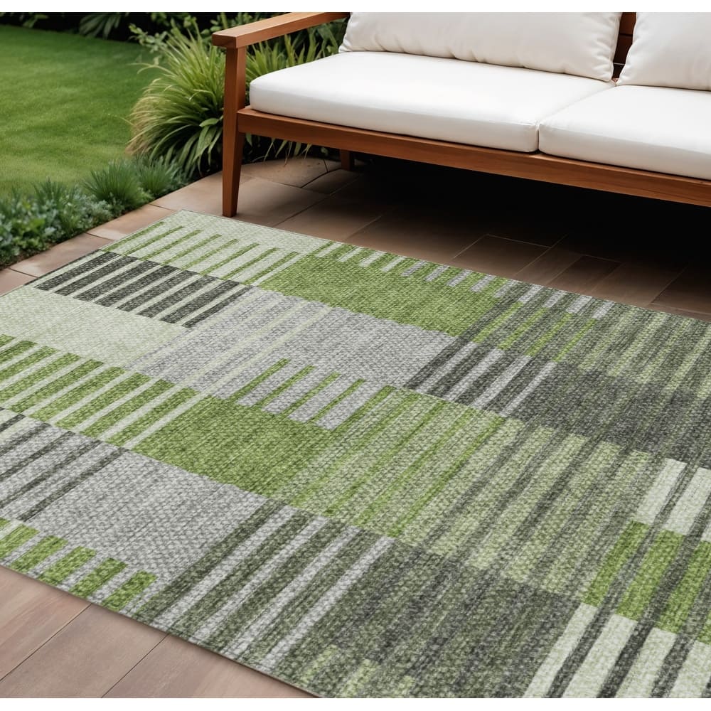 HomeRoots Striped Transitional Rectangle Outdoor Rug