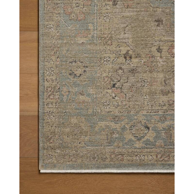 Alexander Home Bessera Traditional Area Rug