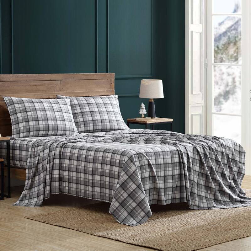 Holiday Flannel Sheet Set