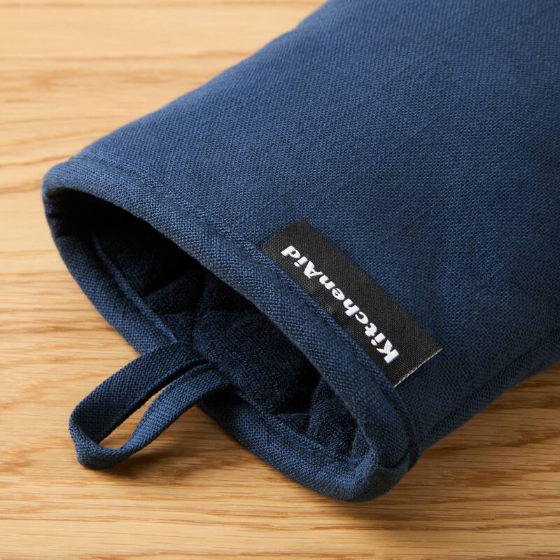 KITCHENAID Gourmet Series Gridlines Mini Oven Mitts 2-Pack Set, Heat Resistant up to 600°F, Soft Silicone Grip, Magnetic Cuff