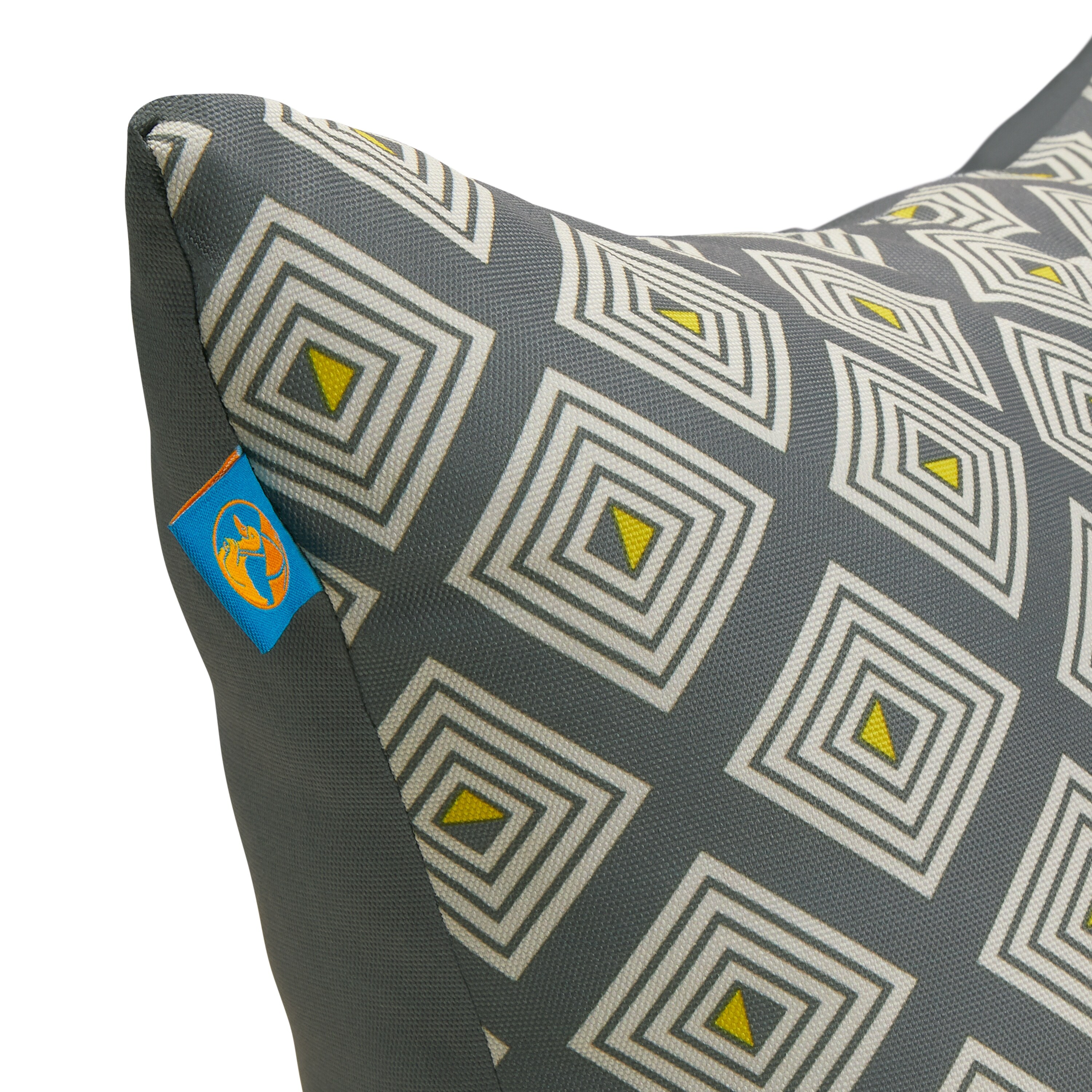 Bed bath and beyond accent pillows 2025