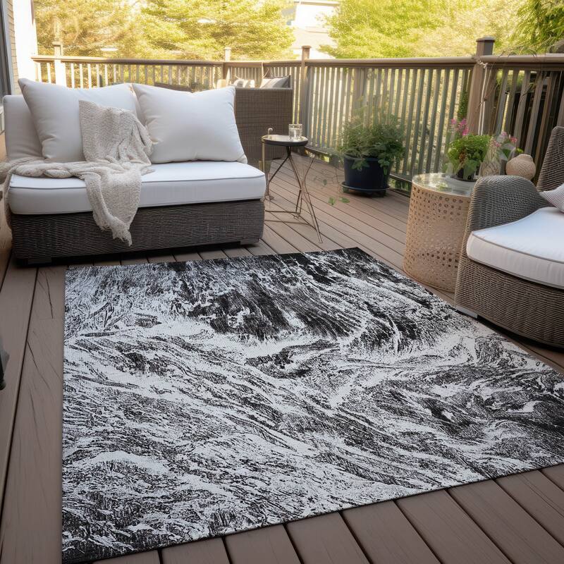 Machine Washable Indoor/ Outdoor Modern Abstract Chantille Rug