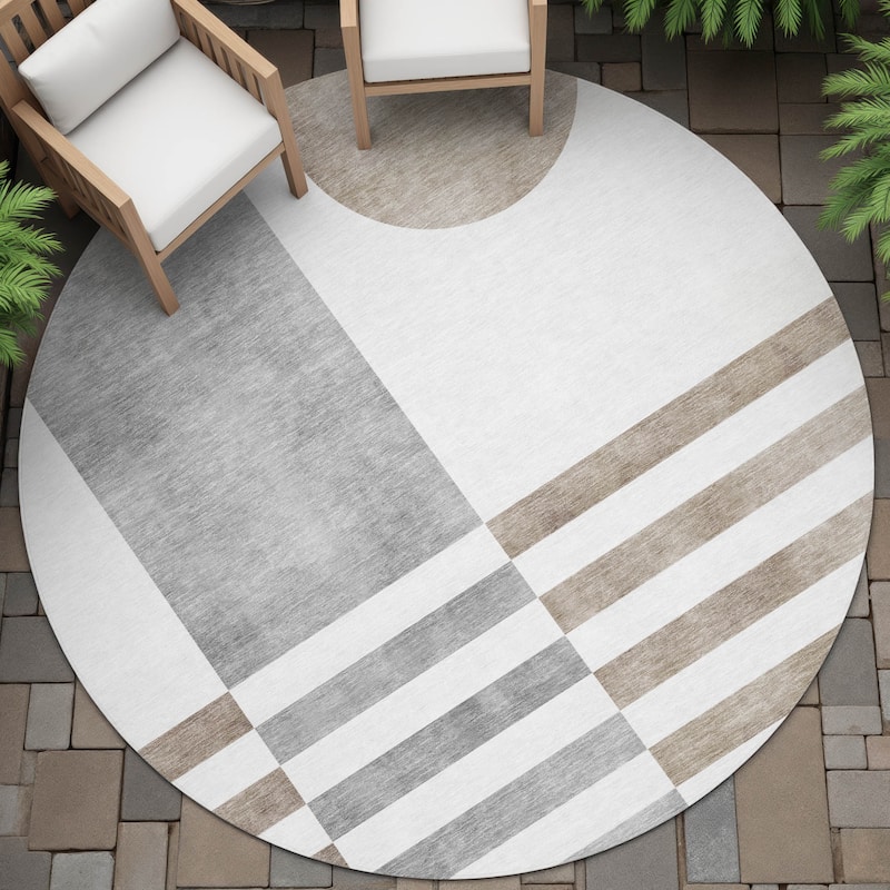 Machine Washable Indoor/Outdoor Modern Fusion Chantille Rug - Ivory - 8' x 8'